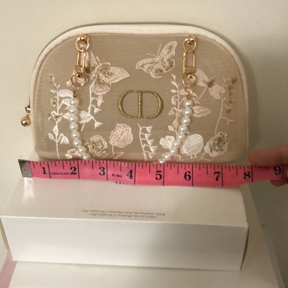 DIOR Mesh Embroidered pouch - Picture 7 of 10